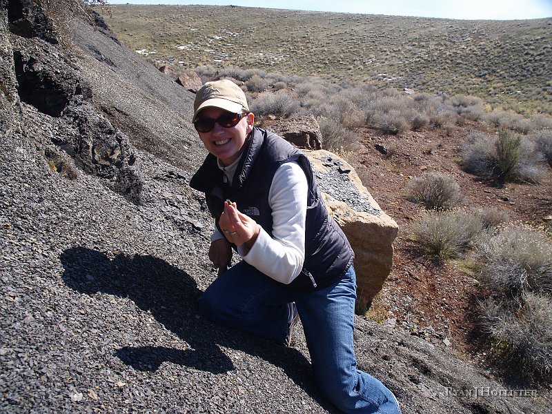 _4188543.JPG - Laura, ever the one to thoroughly look over an area shows her early finds.