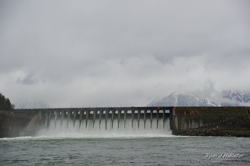 RJH_2841.JPG - Jacskon Lake Dam... letting out 10,000 cfs.