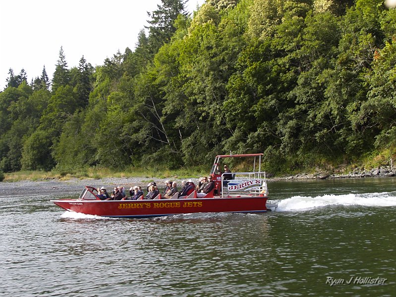 _7210479.JPG - I suppose this is what we looked like if viewed from another boat.