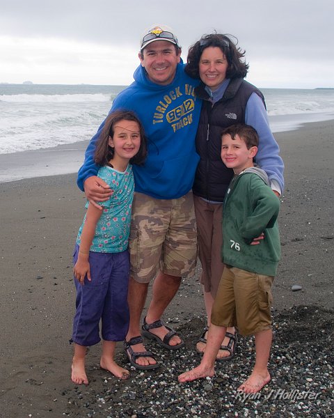 _7210539.JPG - The Boggeri family looking great!