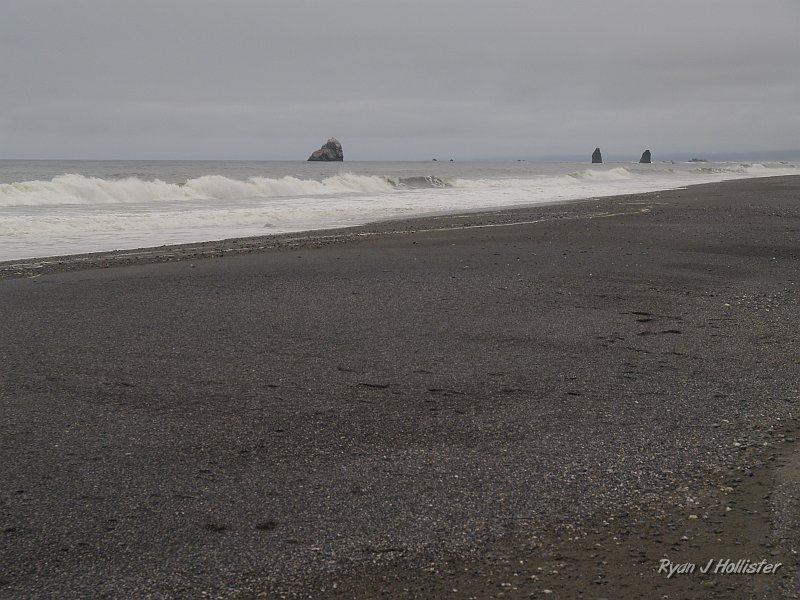 _7220553.JPG - The "sneaker" beach.