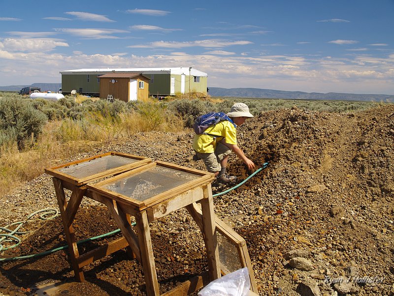 _7180316.JPG - James does some hydraulic mining.
