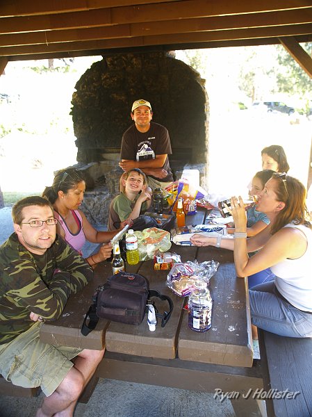 _7190336.JPG - Lunch!