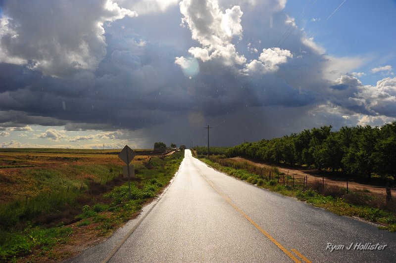 RJH_2234.JPG - This powerfull cell was moving towards us just outside of Oakdale.