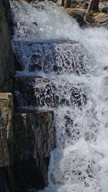 _5032031.JPG - A zoom-in of Eagle Falls