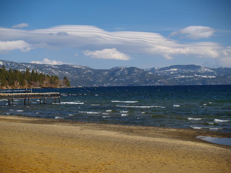 _4051600.JPG - Wasve on the Lake as well as the Sierra Wave above.