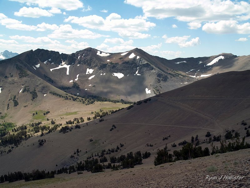 20090810_high_emigrant_lake_0184.jpg - Our trail leads across Kennedy saddle and runs up the far mountians.