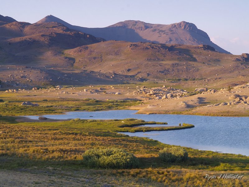 20090811_high_emigrant_lake_0051.JPG - The light just demanded I take photos.