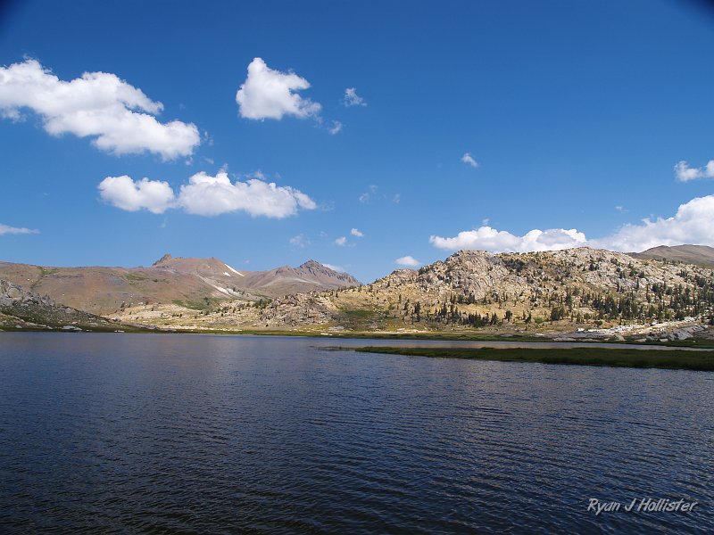20090811_high_emigrant_lake_0087.JPG - The sparse clouds provided brief periods of shade from which to hide from the sun.