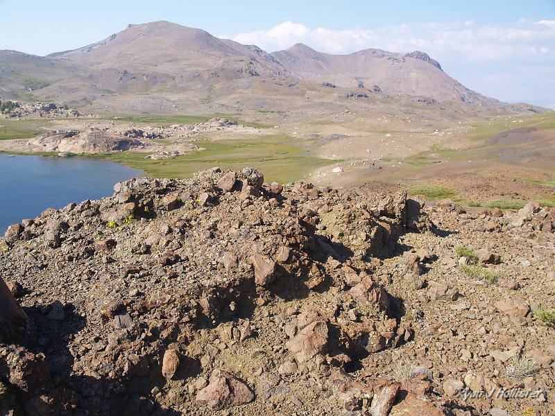 20090811_high_emigrant_lake_0153.JPG - An interesting lahar breccia.