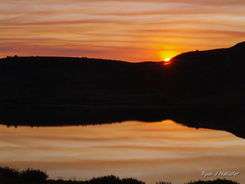 20090812_high_emigrant_lake_0015.JPG - Sunrise, High Emigrant Lake.