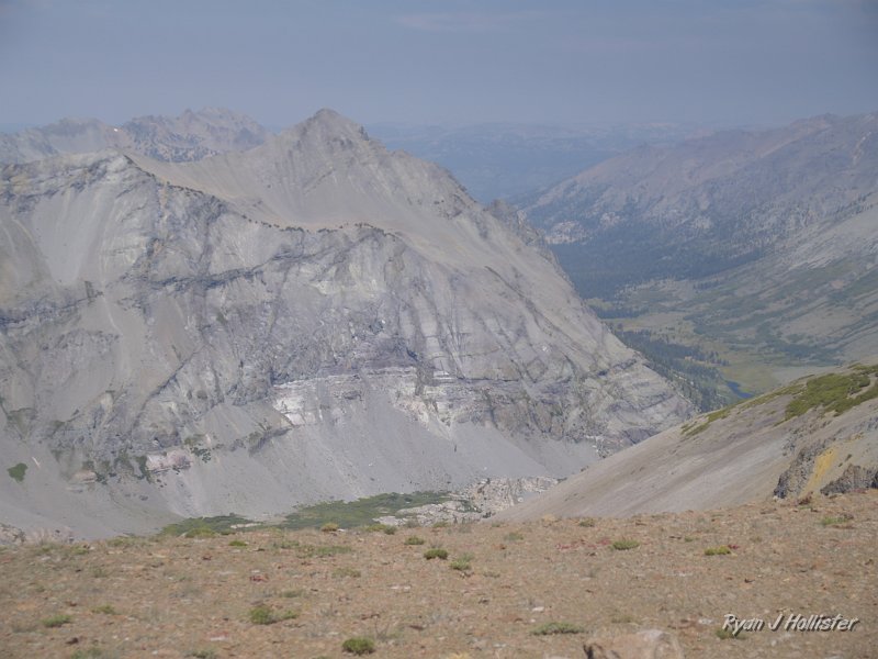20090812_high_emigrant_lake_0041.JPG - A look from atop Big Sam down Kennedy Canyon.  I just enjoyed looking at the many layers of ash & lahar on the canyon walls.