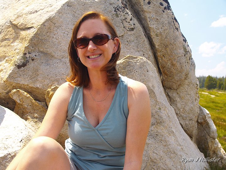_7010073.JPG - Pretty, happy Laura.   She's grinning for a good reason.