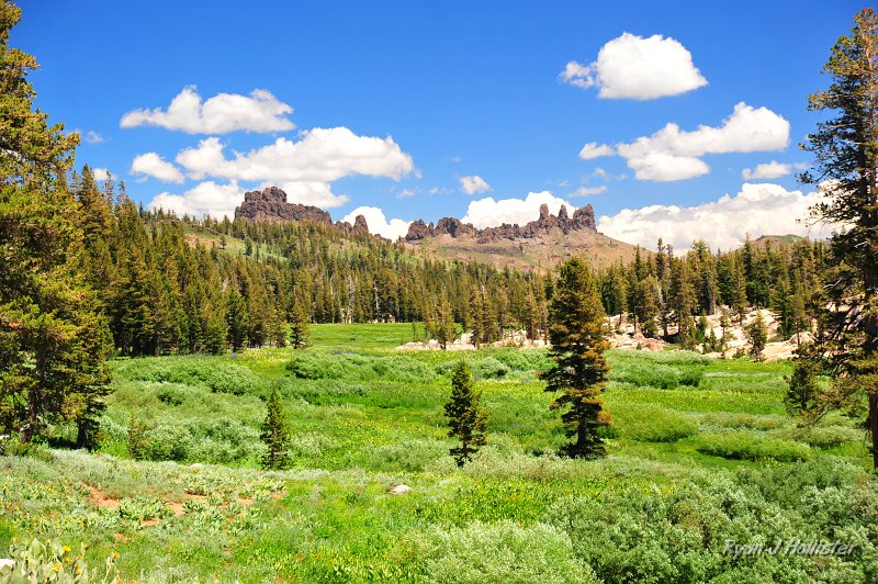 RJH_4215.JPG - Castle Rock and the Three Chimneys