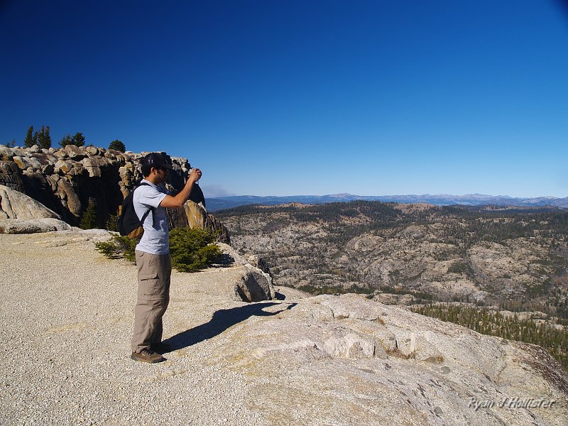 20091031_wildlink_BurstRock_0576.JPG - Welcome to the Emigrant Wilderness, Paul.