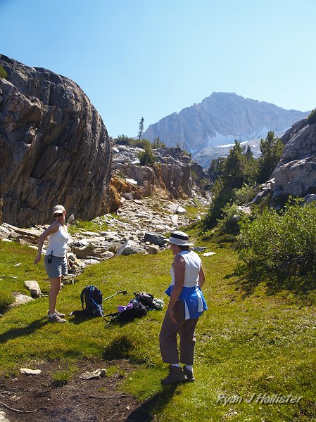 20090816_20_Lakes_Basin_0342.JPG - Laura checks her shoulder at the inlet of Shamrock Lake.