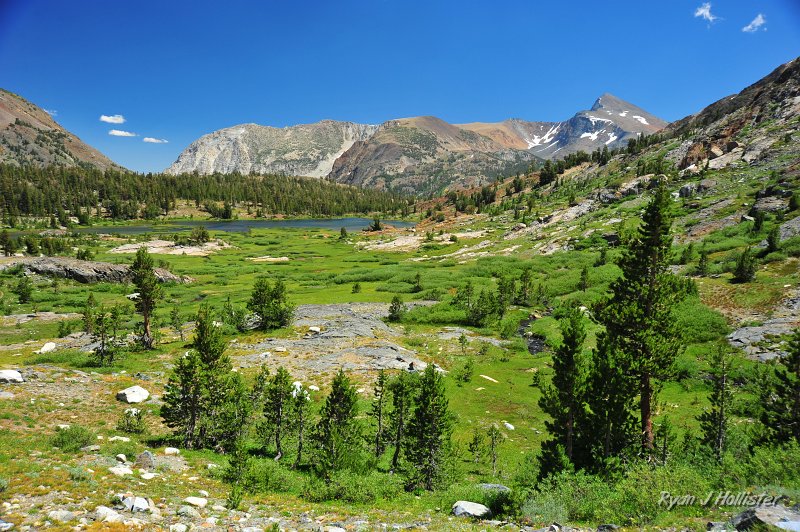 RJH_4940.JPG - A look back towards Fantail Lake and Mt Dana to the distant right.