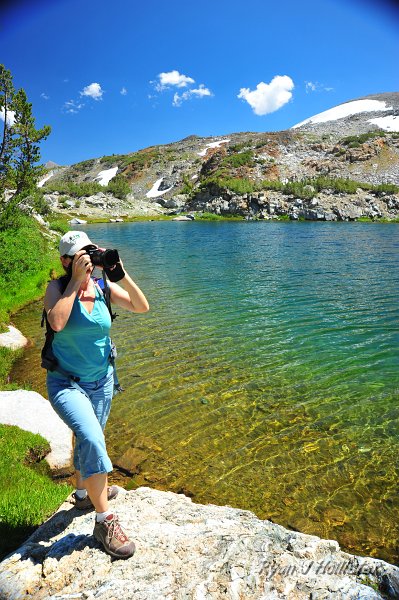 RJH_4972.JPG - Laura captures the moment.