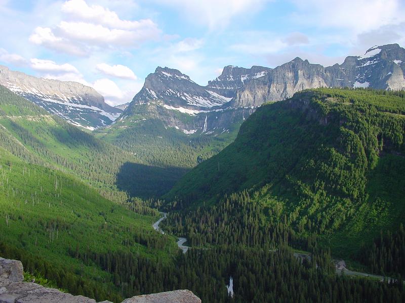 DSC00347.JPG - And here we go back over the Going to the Sun Road.