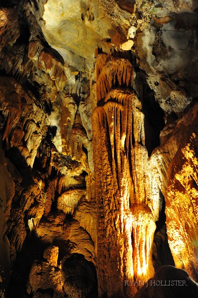 RJH_6097.JPG - A sweet column of calcium carbonate.