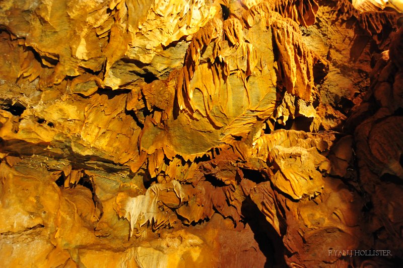 RJH_6108.JPG - Flowstone on the ceiling.