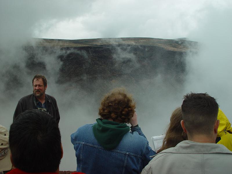 040.jpg - Garry explains the faulting processes that made this area.