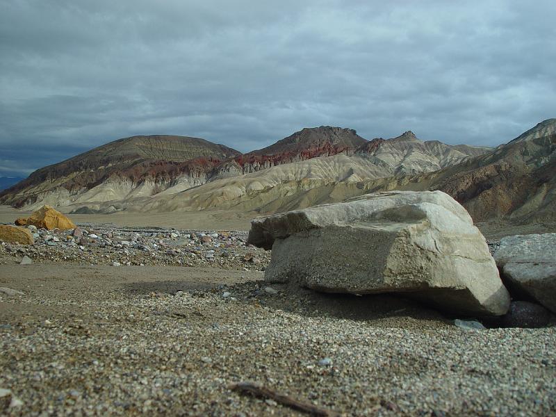077.jpg - This was out near gower gulch.