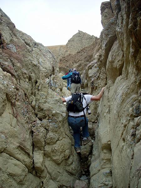 088.jpg - Is this what they mean by a slot canyon?