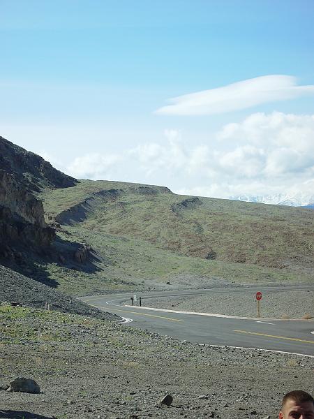 126.jpg - The little cliffs in the distance were formed by faulting under the alluvial fan.