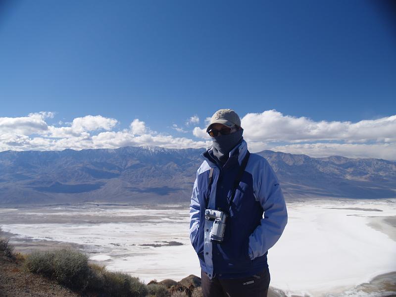 _2180765.JPG - If Laura looks cold, it's for good reason... it was 14 degrees at the top with windchill.