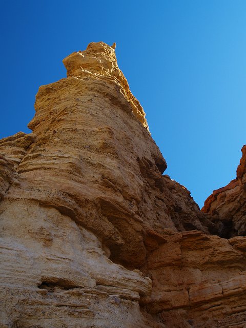 _2150515.JPG - The erosional features left at Red Rock are pretty striking.