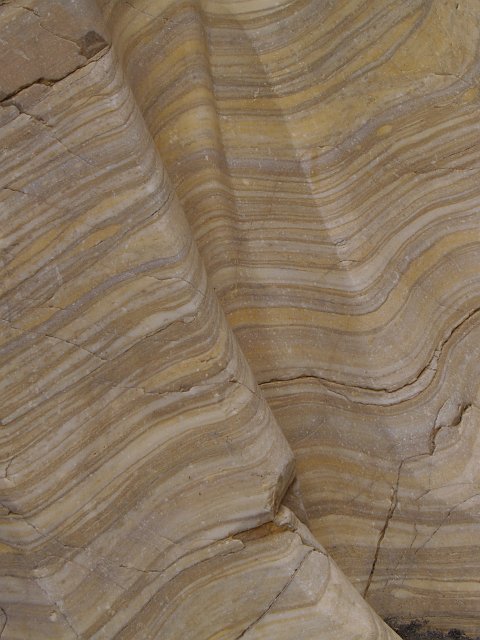 _2180798.JPG - The marble is so smooth from the repeated erosions.