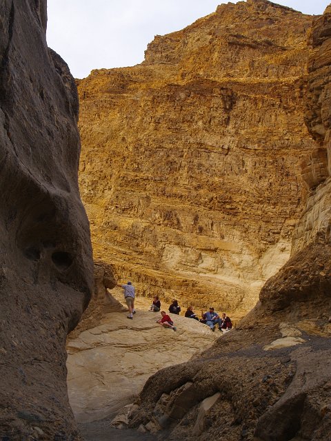_2180801.JPG - The "far" end of mosaic canyon.