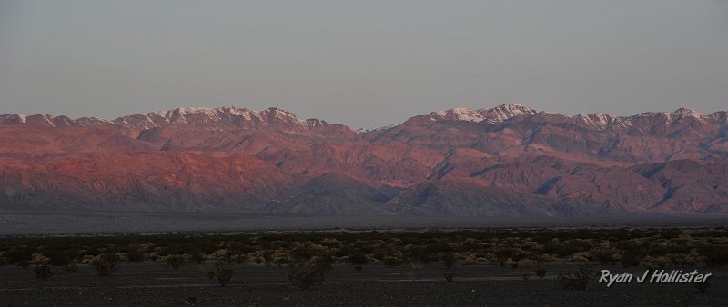 _DSC0078.JPG - Sunrise at Stovepipe Wells, our camp.