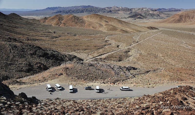 _DSC0087.JPG - Here's the view from the top of the Charlie Brown Outcrop.