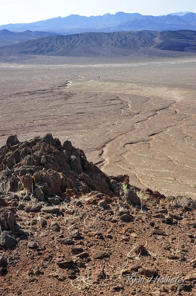 _DSC0126.JPG - The top of the Beck Springs formation affords amazing views of Death Valley.
