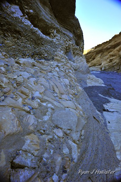 _DSC0348.JPG - And here's where Mosaic Canyon gets it's name.  Lots of dolomite alluvium was cemented together in alluvial outwashes and have since been eroded through.