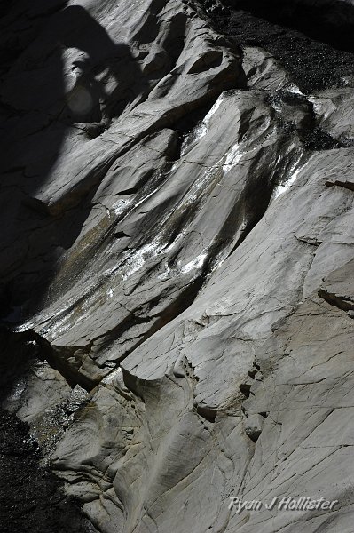 _DSC0369.JPG - Look how polished the dolomite is!