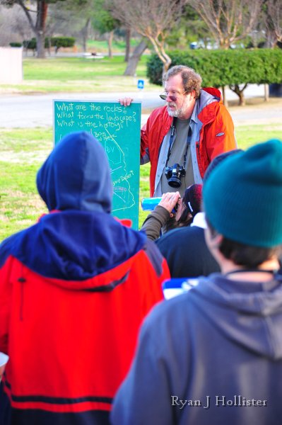 RJH_7785.JPG - Garry gets the morning started right by discussion geologic provinces at the Kern River Campground at Lake Ming.   We had dodged a huge bullet by not getting rained upon the previous night.