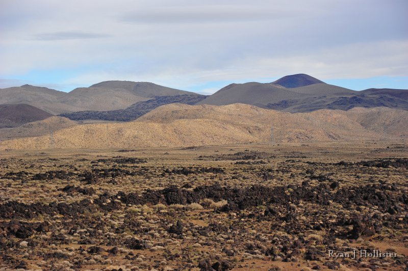 RJH_7828.JPG - Large cindercone with lava flow that is now off-limits due to its proximity to the Naval Weapons Testing Range.  It would be such a cool place to check out.