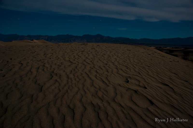 _RJH8195.JPG - Being that it was nearly a full moon, I decided to have a little fun and experiment with some long exposures in the middle of the night.  After re-learing how to use my bulb setting, here's the first attempt.