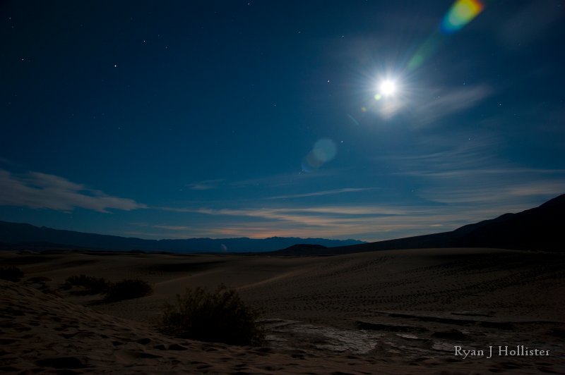 _RJH8204.JPG - An ethereal shot of the moon and stars.