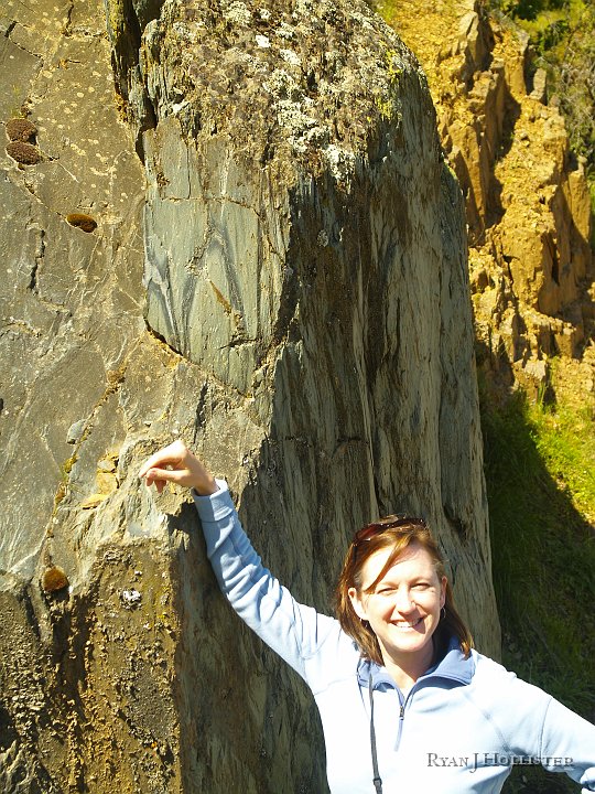 _4047808.JPG - What's so special about this pic (other than my beautiful wife?)