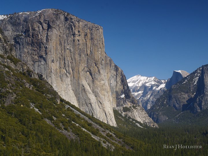 _4047836.JPG - El Capitan, the largest granite cliff in the world at over 3000'.