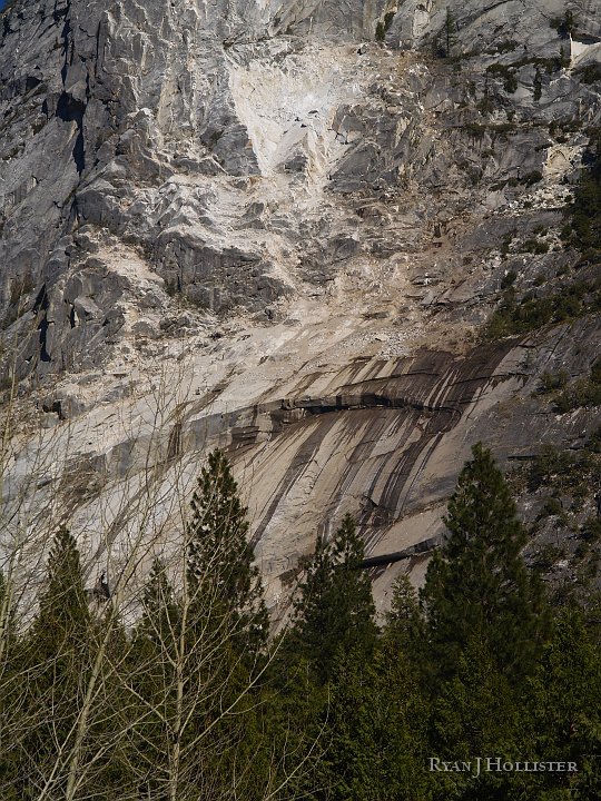 _4047872.JPG - You can see the initial impact are in the top center of the photo.