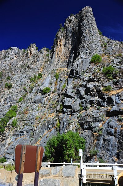 RJH_5937.JPG - Spire near Boyden Cave.  Caves in this area have helped ped-down the rate of uplift in the Sierra by dating cobbles found washed into the caves at a higher level.