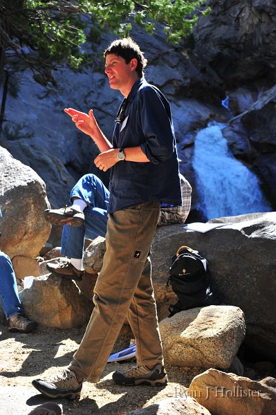 RJH_5957.JPG - Greg explains how lichens have been used to date rock falls.