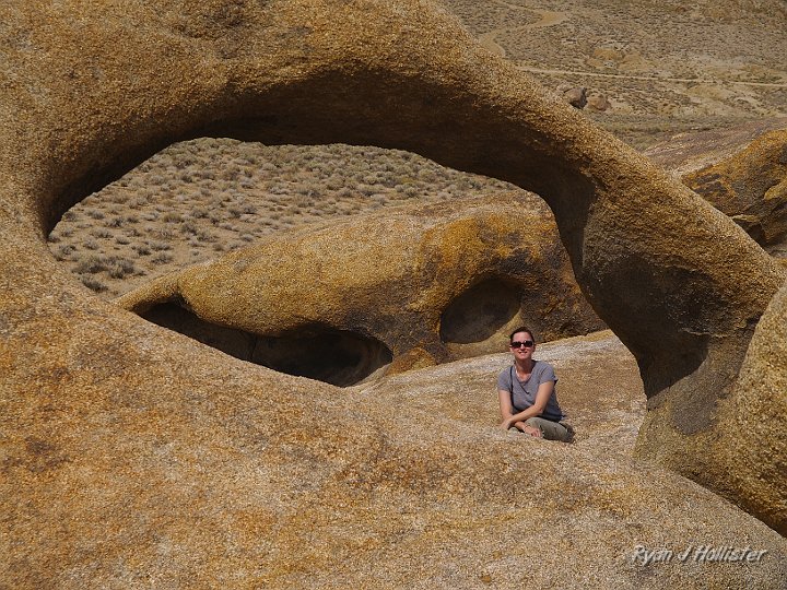 _6059404.JPG - Cute wife, good geology... what more could a person ask for????