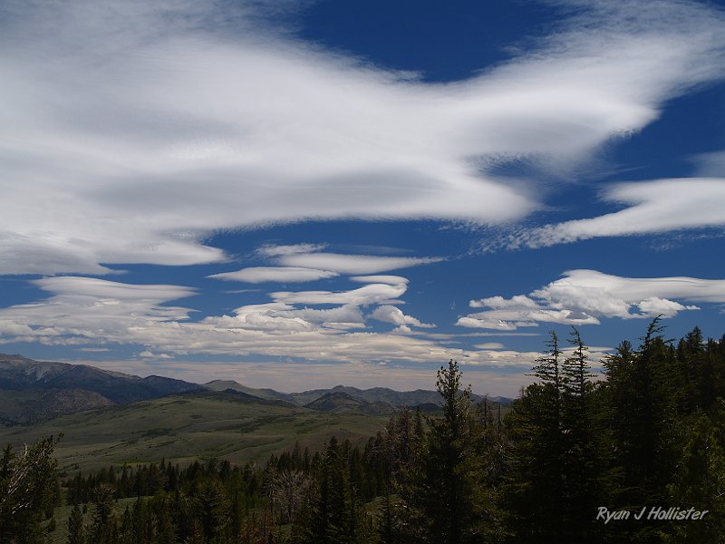 _7110228.JPG - I couldn't get enough of the clouds.