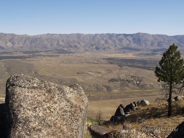 _A125281.JPG - No matter how you look at it's pretty far down!